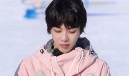 圈内爆料大眼男星是谁,大眼男星身份曝光，圈内爆料引发热议